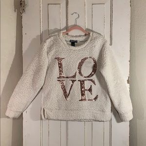 Pullover Sherpa style sweatshirt